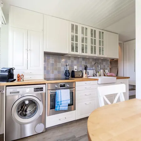 Balcony And Terrace With View And 15min To Interlaken Beatenberg