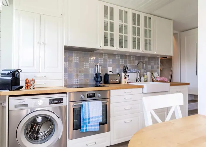 Balcony And Terrace With View And 15min To Interlaken Beatenberg