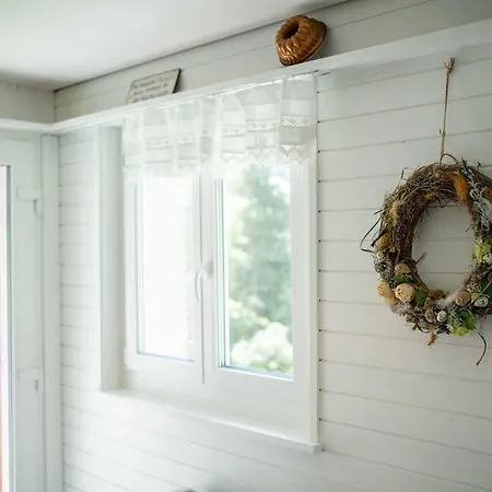 Balcony And Terrace With View And 15min To Interlaken