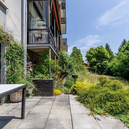 Balcony And Terrace With View And 15min To Interlaken Apartament Beatenberg
